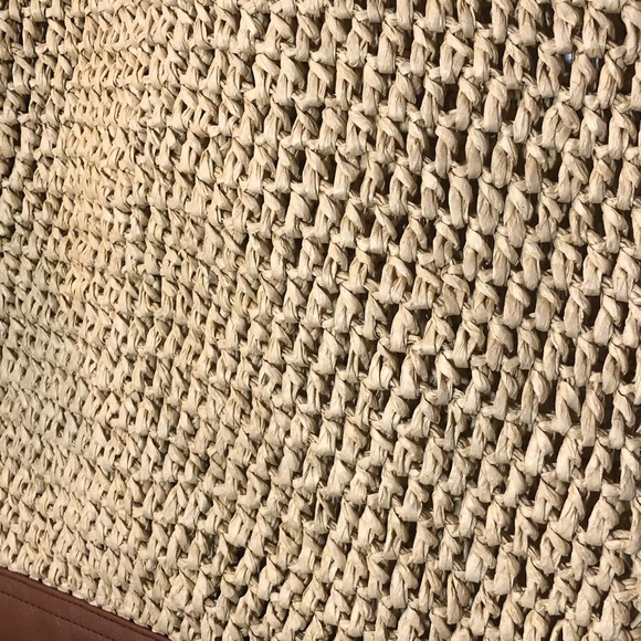 Ann Taylor | Carry All Straw Bag - Picture 4 of 8